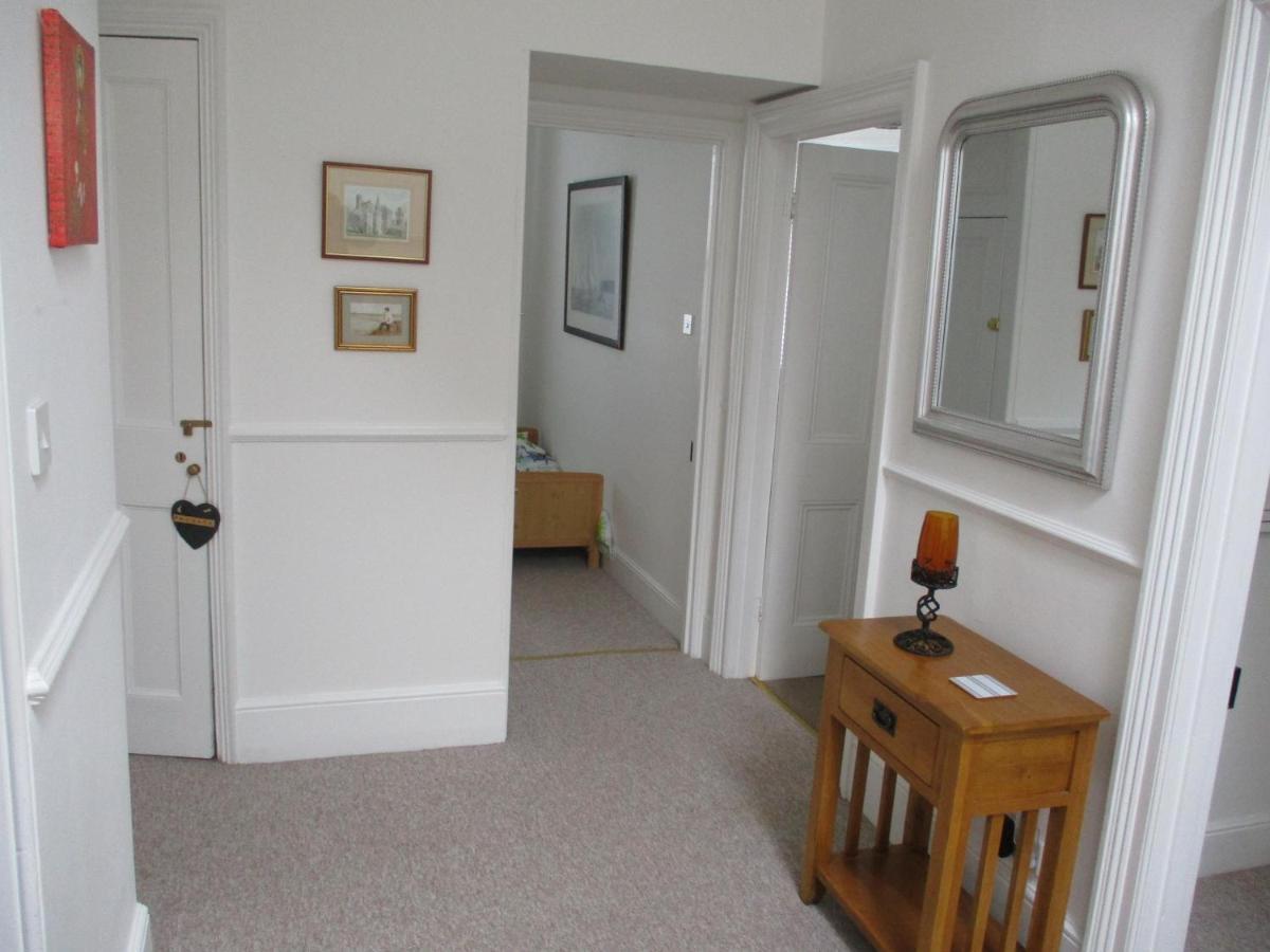 Lovely Spacious 3 Bedded First Floor Apartment Ryde  Exterior foto